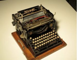 Una Olivetti M1 del 1911, in esposizione a Pavia.