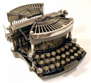 1Macchine-da-scrivere-antiche-14-500x457